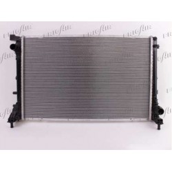 0104.3176 Radiatore acqua motore FIAT 500 2007_